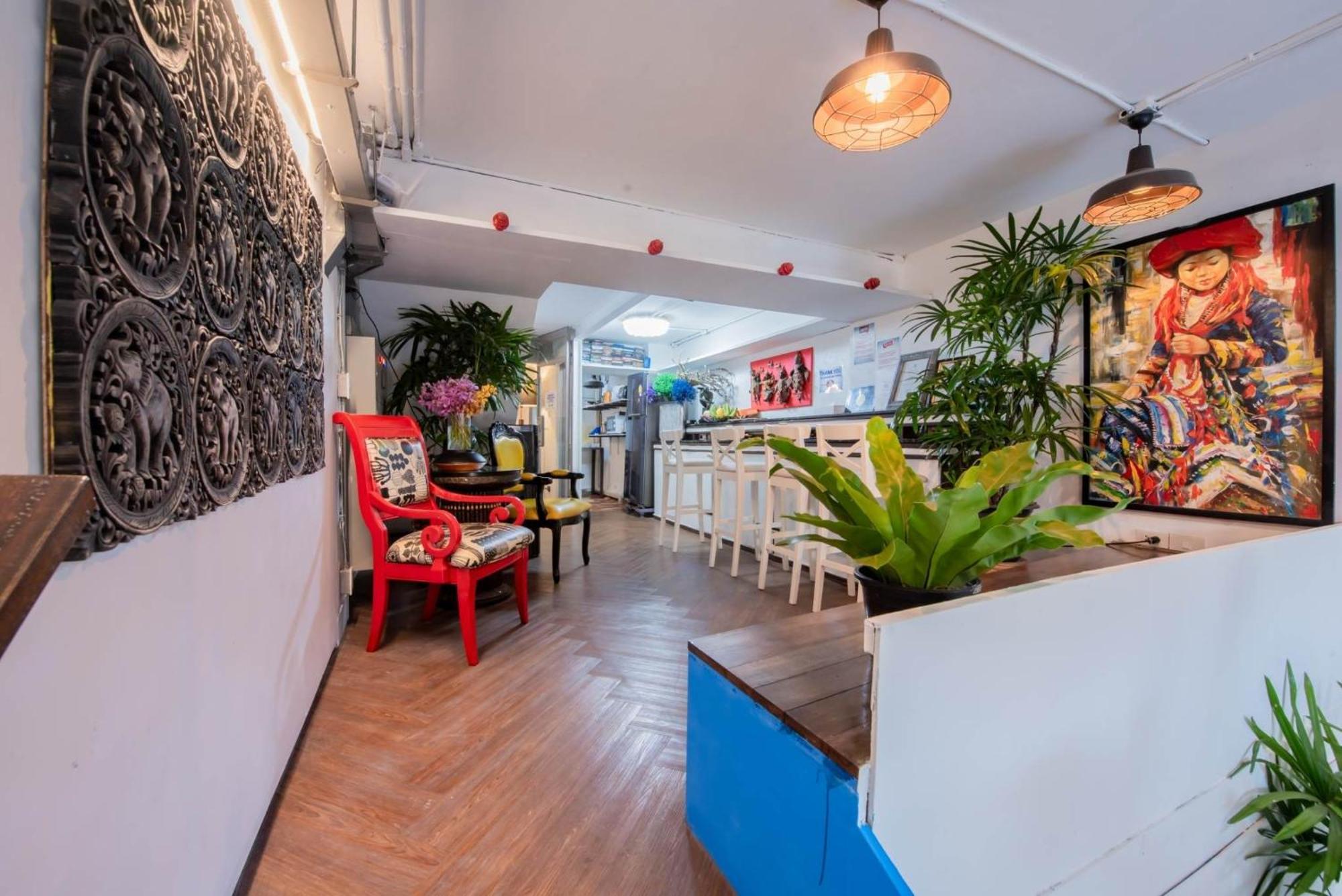 Mascotte Hostel Silom กรุงเทพมหานคร ภายนอก รูปภาพ